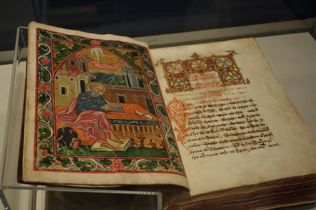 Sekrety średniowiecznych skryptoriów: Sztuka pisania w średniowieczu 1 Photo Illuminated manuscript